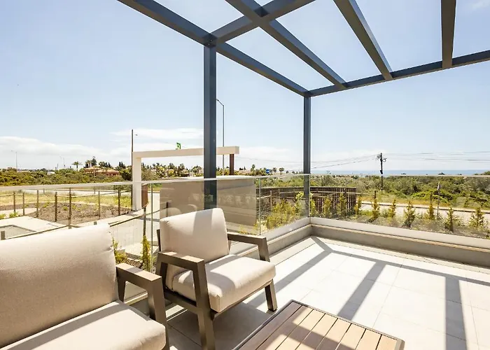 Otel Pestana Valley Nature Village 4*
